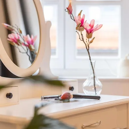 Fynbos In Der Altstadt, Frauenkirche, Historisch, Parkplatz アパート