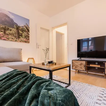 Fynbos In Der Altstadt, Frauenkirche, Historisch, Parkplatz