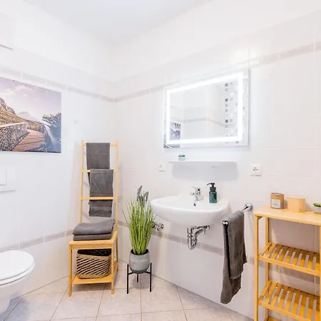 Apartment Fynbos In Der Altstadt, Frauenkirche, Historisch, Parkplatz