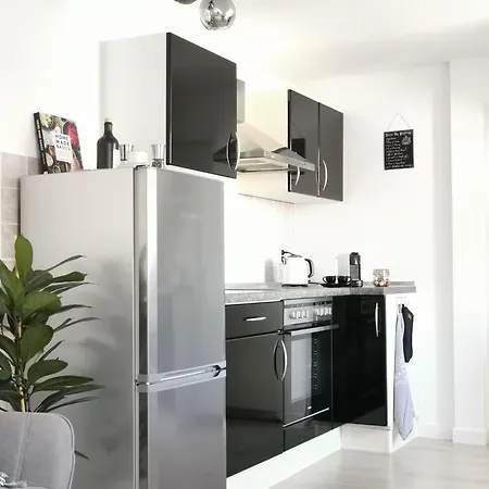 Fynbos In Der Altstadt, Frauenkirche, Historisch, Parkplatz Apartment *